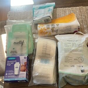 NEW BREASTMILK STORAGE BAGS